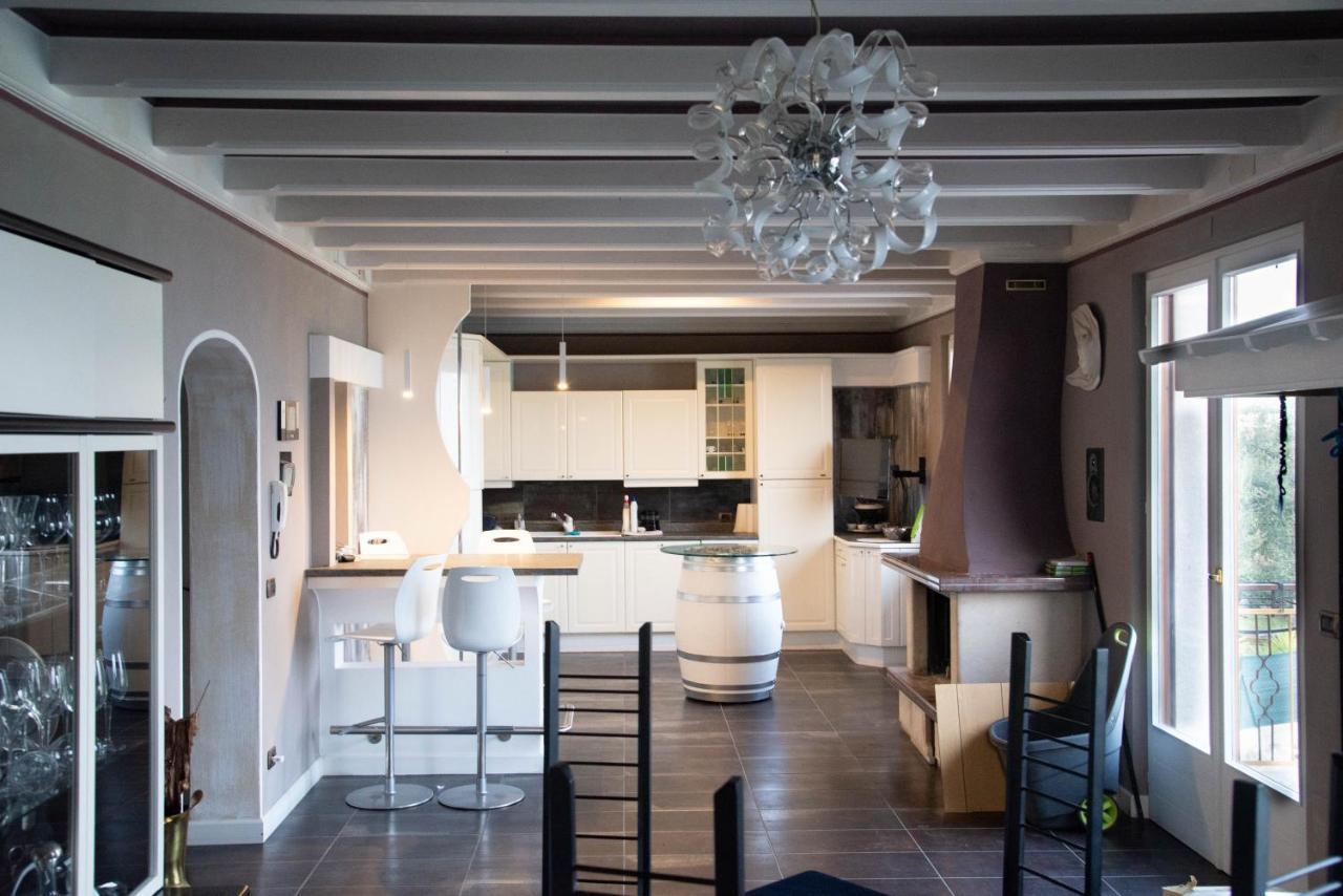 Guesthouse "Villa Tamas" Лімоне-суль-Гарда Екстер'єр фото